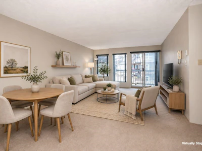 210-1860 E Southmere Crescent - 3