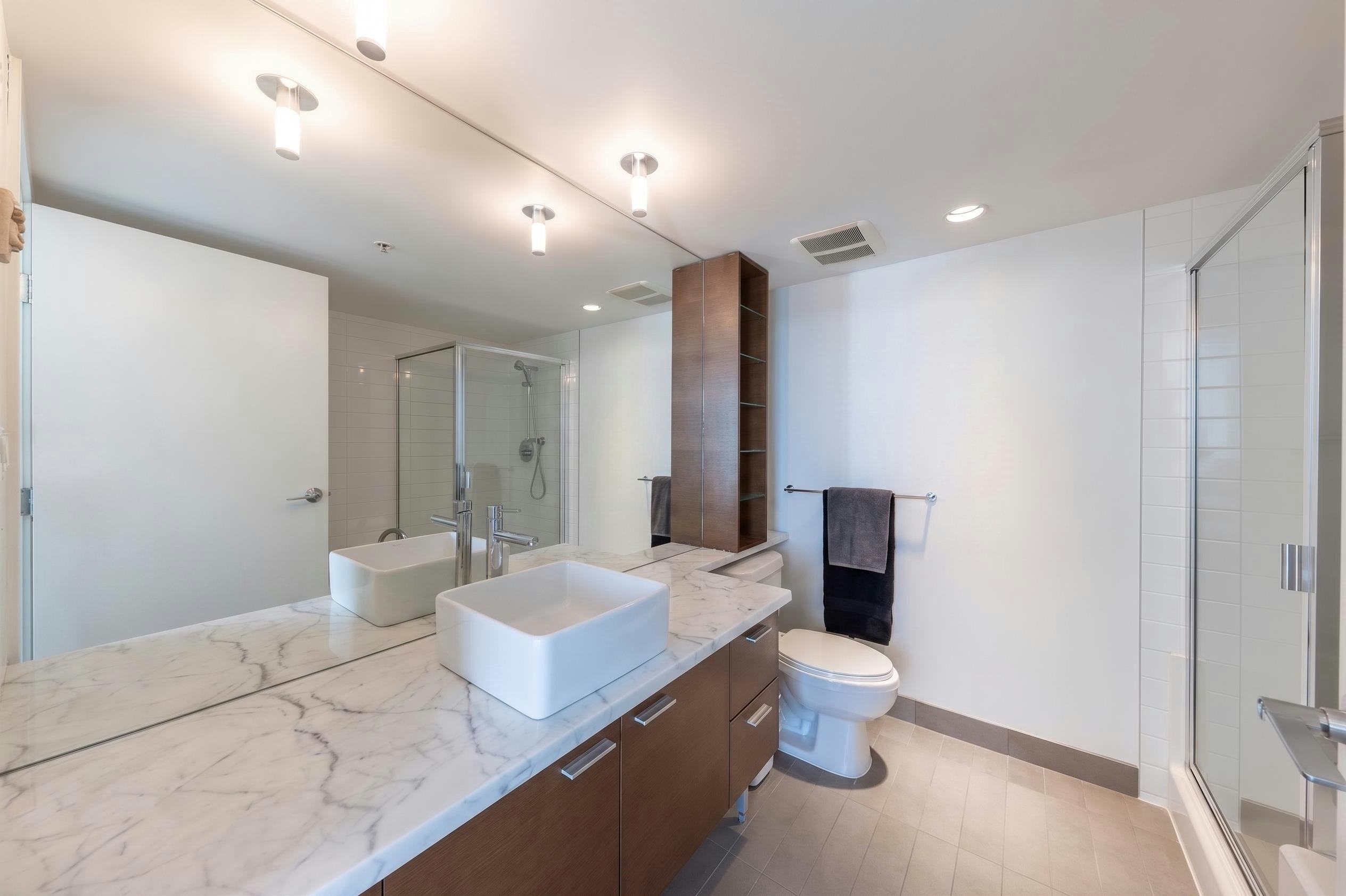 1607-980 Cooperage Way, Vancouver, BC, V6B 0C3 - 8
