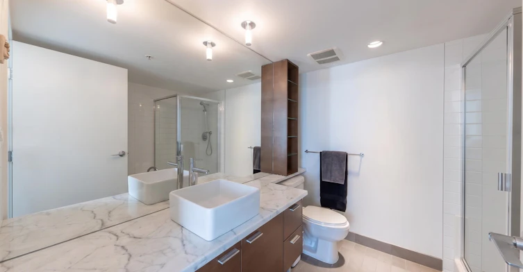 1607-980 Cooperage Way, Vancouver, BC, V6B 0C3 - 8