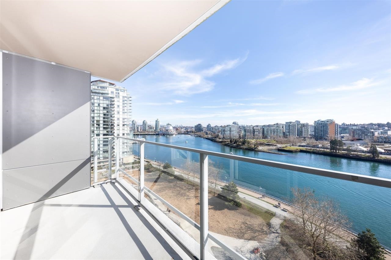 1607-980 Cooperage Way, Vancouver, BC, V6B 0C3 - 2
