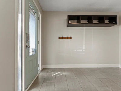 9334 James Street - 4