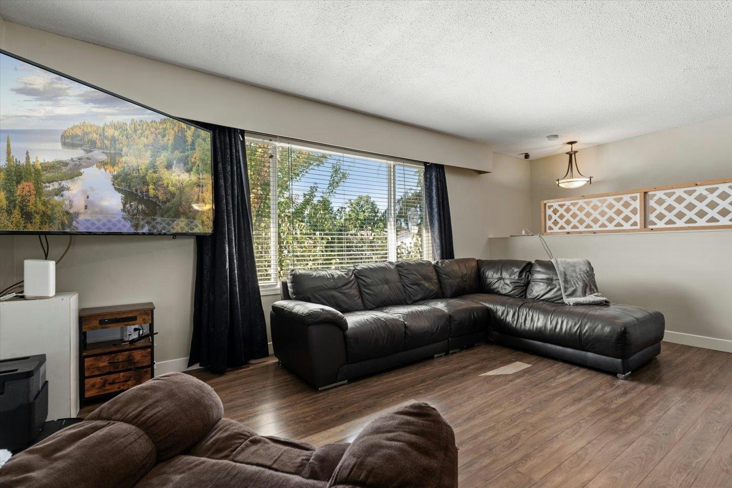 9334 James Street, Chilliwack, BC, V2P 6G9 - 8