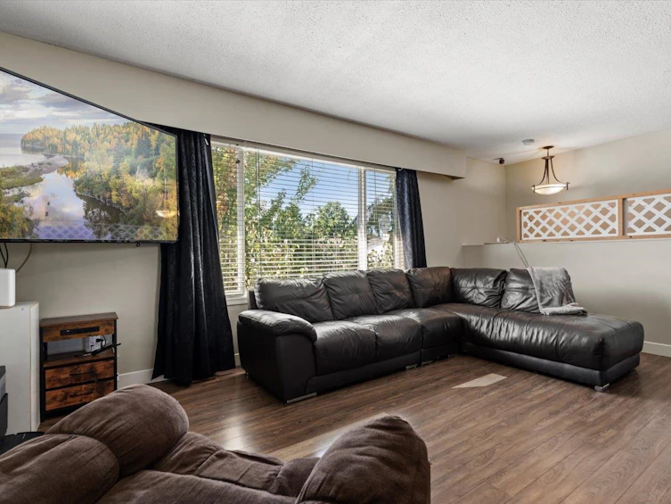9334 James Street, Chilliwack, BC, V2P 6G9 - 8