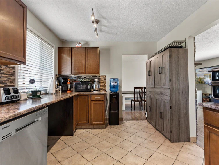 9334 James Street, Chilliwack, BC, V2P 6G9 - 7