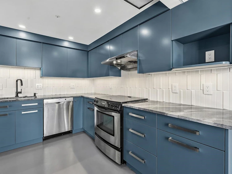 15C-199 Drake Street, Vancouver, BC, V6Z 2T9 - 15