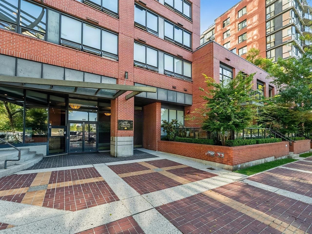 15C-199 Drake Street - 2