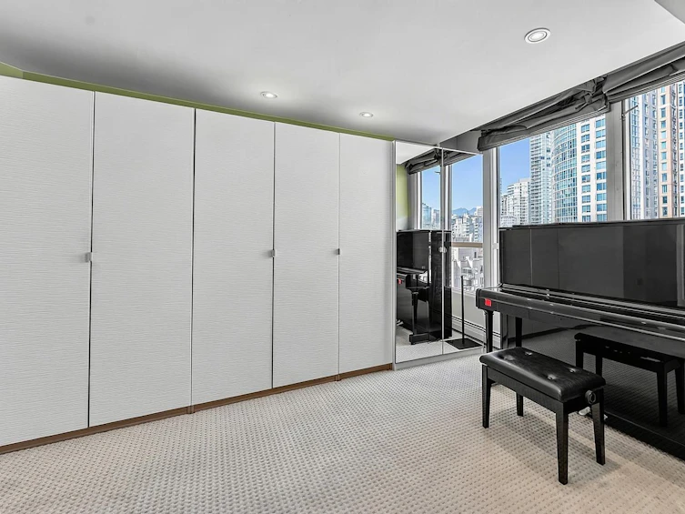 15C-199 Drake Street, Vancouver, BC, V6Z 2T9 - 35