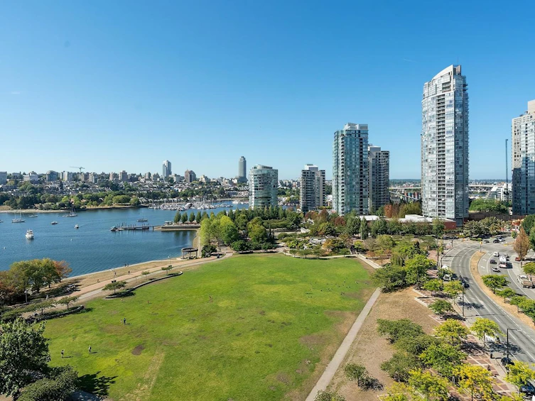 15C-199 Drake Street, Vancouver, BC, V6Z 2T9 - 11