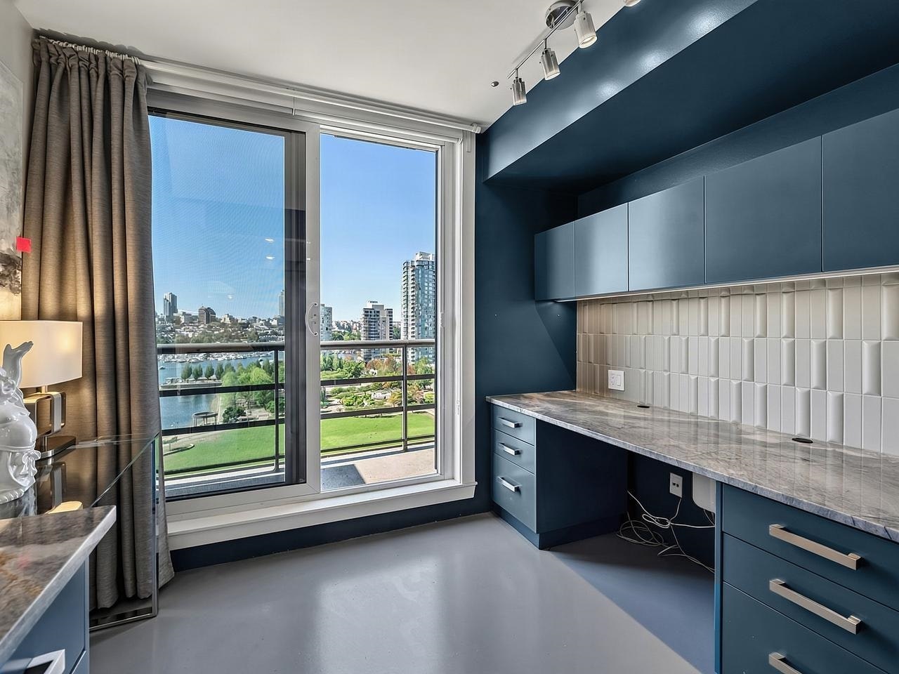 15C-199 Drake Street, Vancouver, BC, V6Z 2T9 - 16