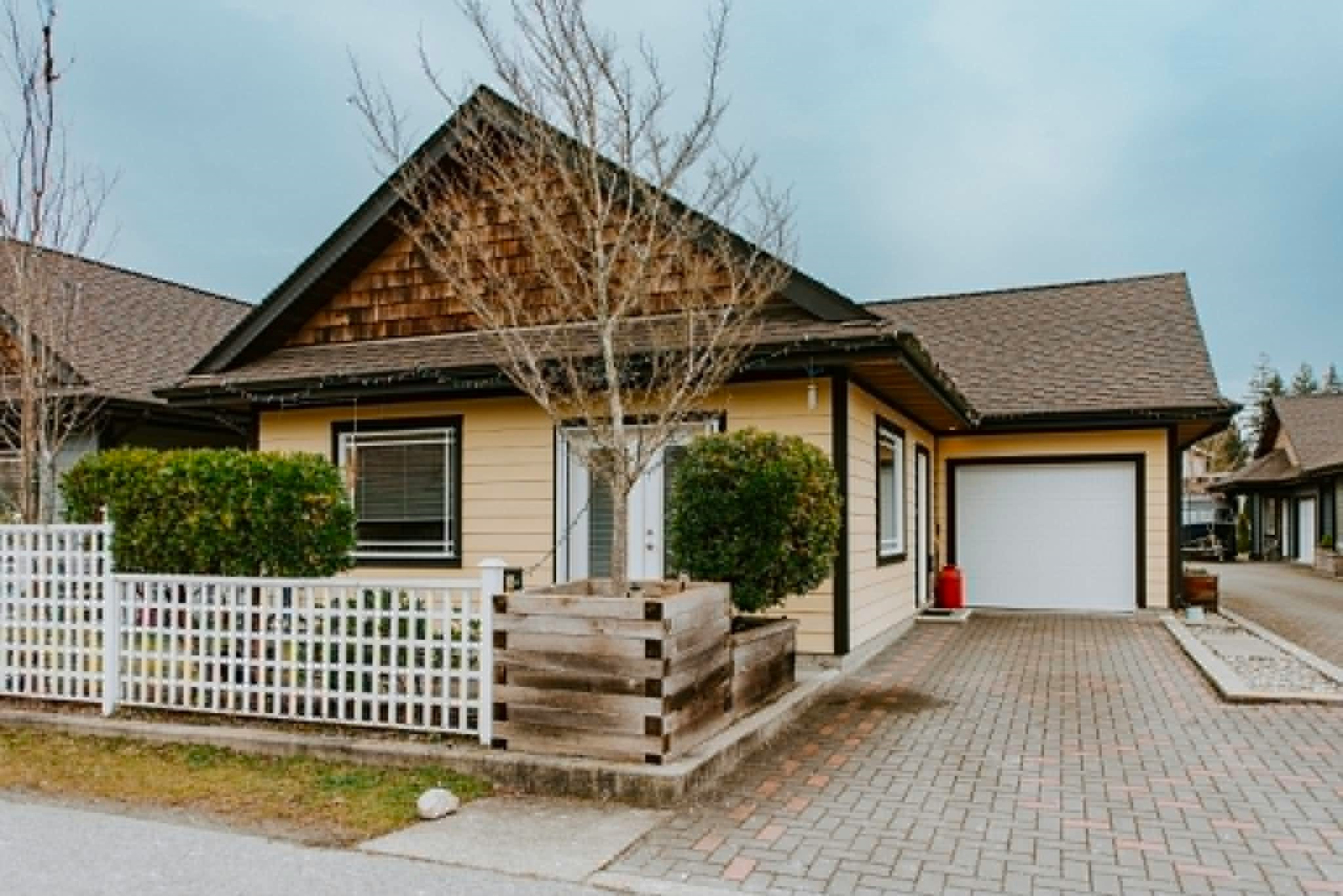 766 Gerussi Lane, Gibsons, BC, V0N 1V7