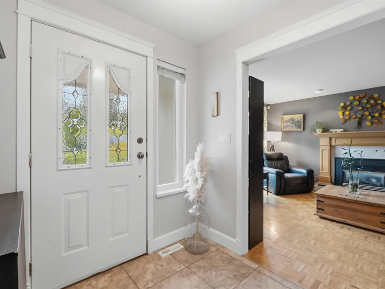 22950 126 Avenue, Maple Ridge, BC, V2X 0S7 - 3