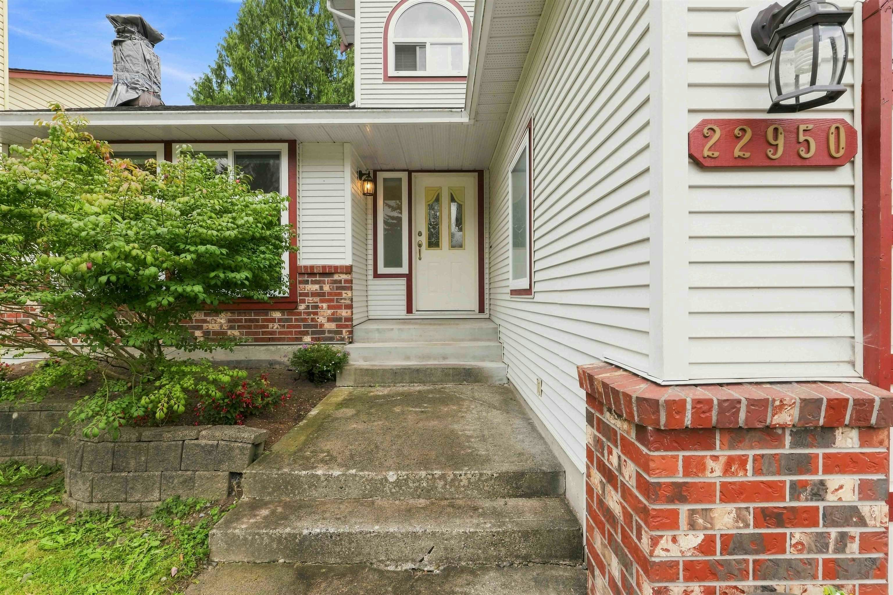 22950 126 Avenue, Maple Ridge, BC, V2X 0S7 - 2