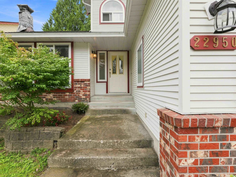 22950 126 Avenue, Maple Ridge, BC, V2X 0S7 - 2