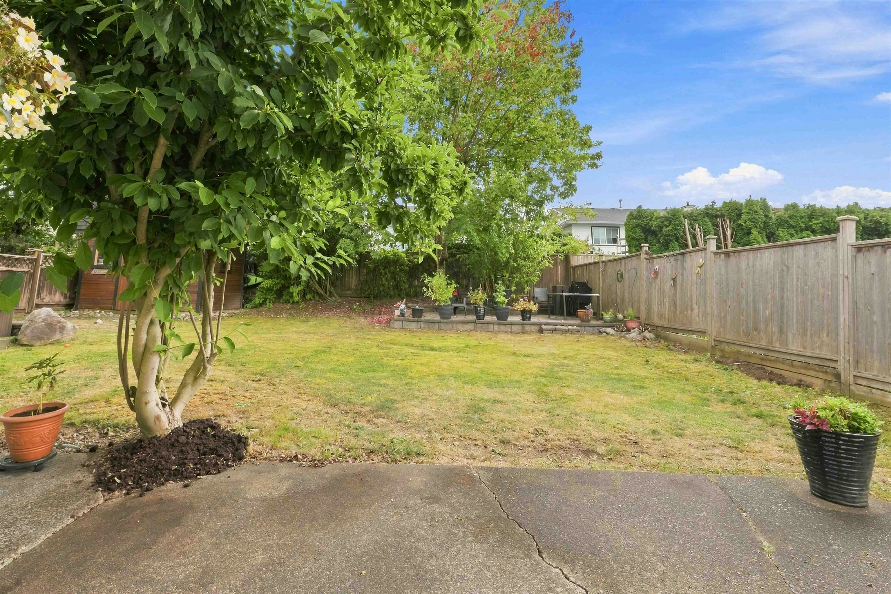 22950 126 Avenue, Maple Ridge, BC, V2X 0S7 - 40