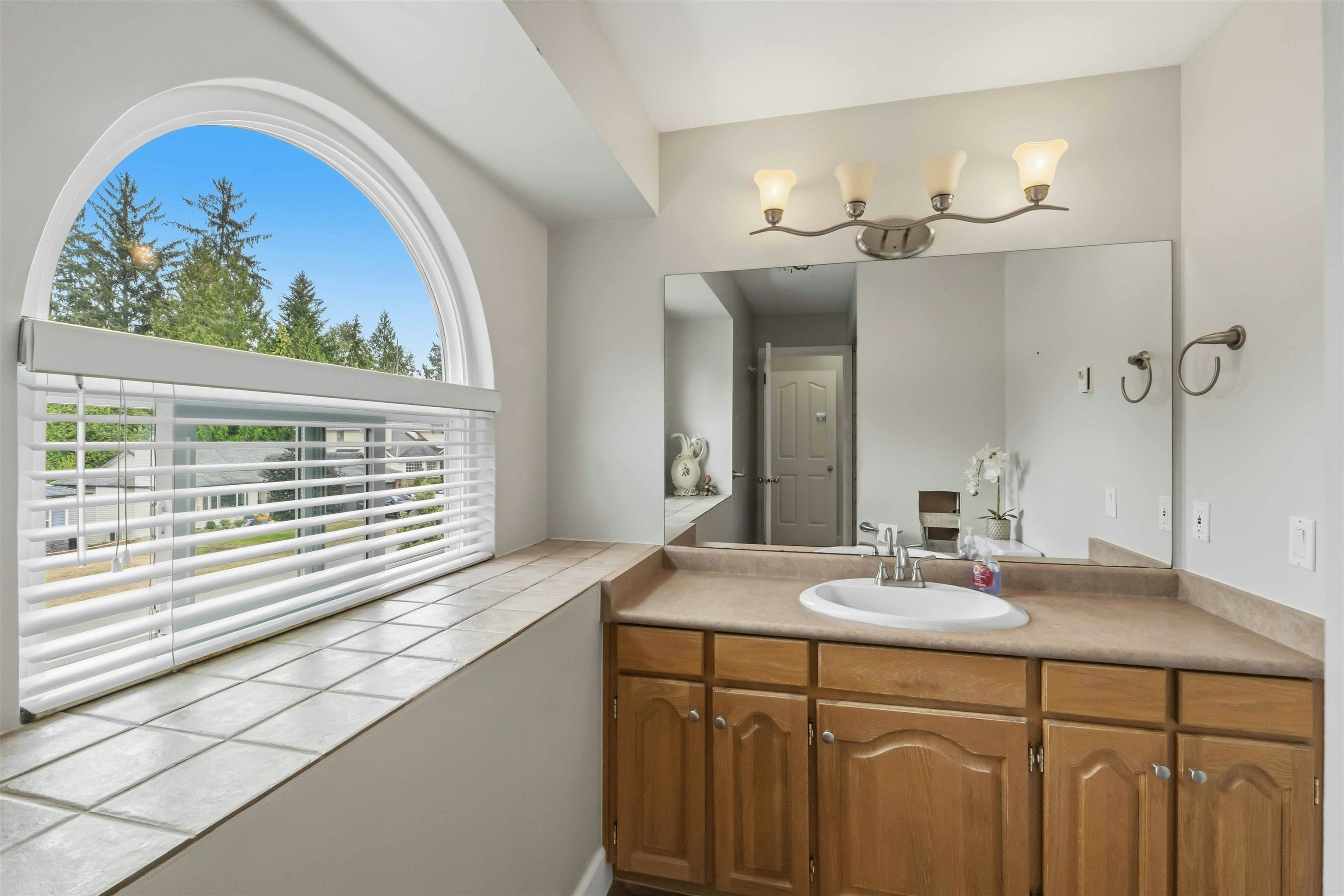22950 126 Avenue, Maple Ridge, BC, V2X 0S7 - 28