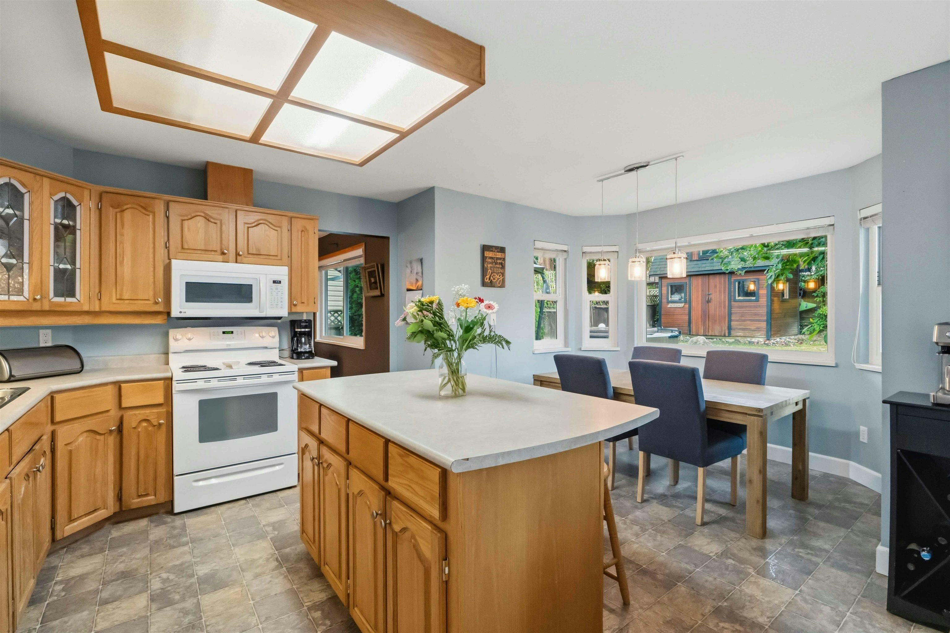 22950 126 Avenue, Maple Ridge, BC, V2X 0S7 - 10
