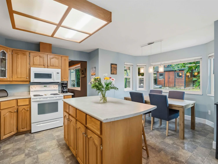 22950 126 Avenue, Maple Ridge, BC, V2X 0S7 - 10