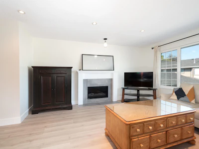 138-1140 Castle Crescent - 4
