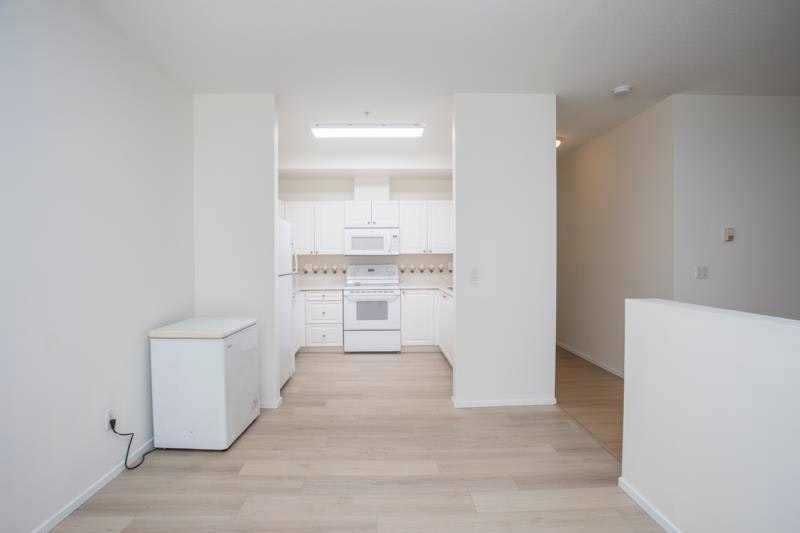 114-5800 Andrews Road, Richmond, BC, V7E 6M2 - 13