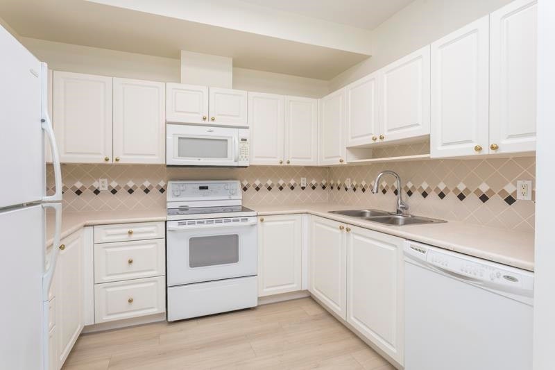 114-5800 Andrews Road, Richmond, BC, V7E 6M2 - 14