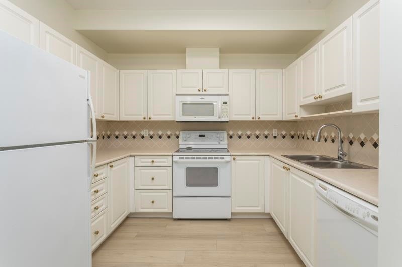 114-5800 Andrews Road, Richmond, BC, V7E 6M2 - 15