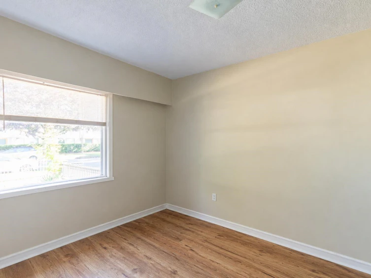 380 E 58th Avenue, Vancouver, BC, V5X 1V9 - 10