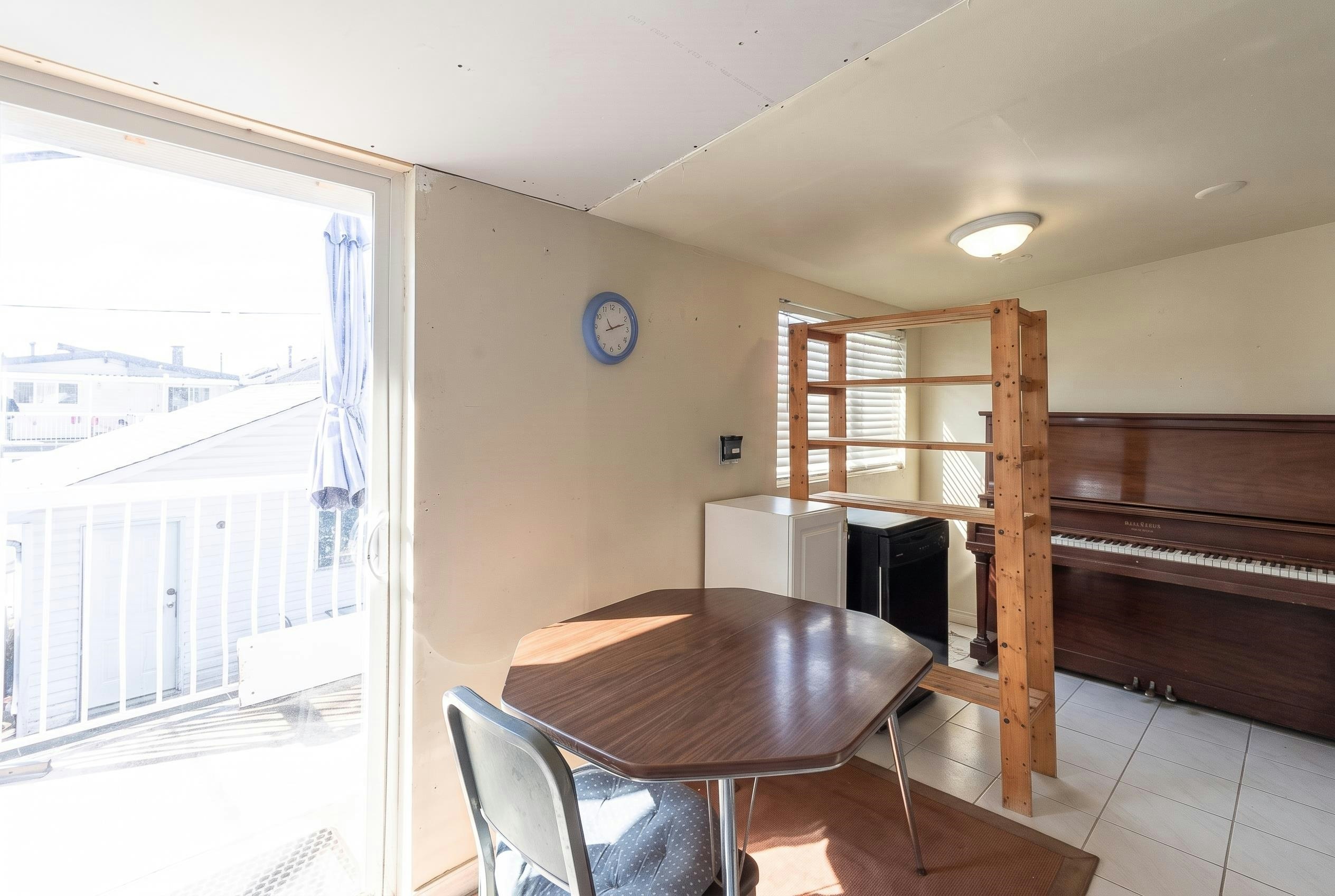 380 E 58th Avenue, Vancouver, BC, V5X 1V9 - 9