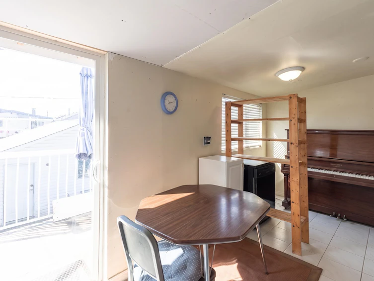 380 E 58th Avenue, Vancouver, BC, V5X 1V9 - 9