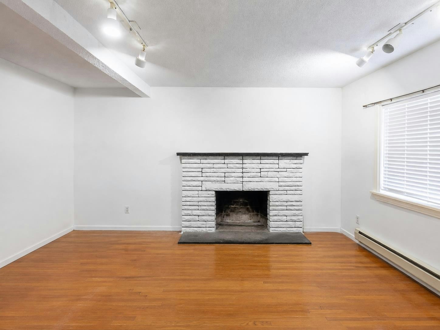 380 E 58th Avenue, Vancouver, BC, V5X 1V9 - 5