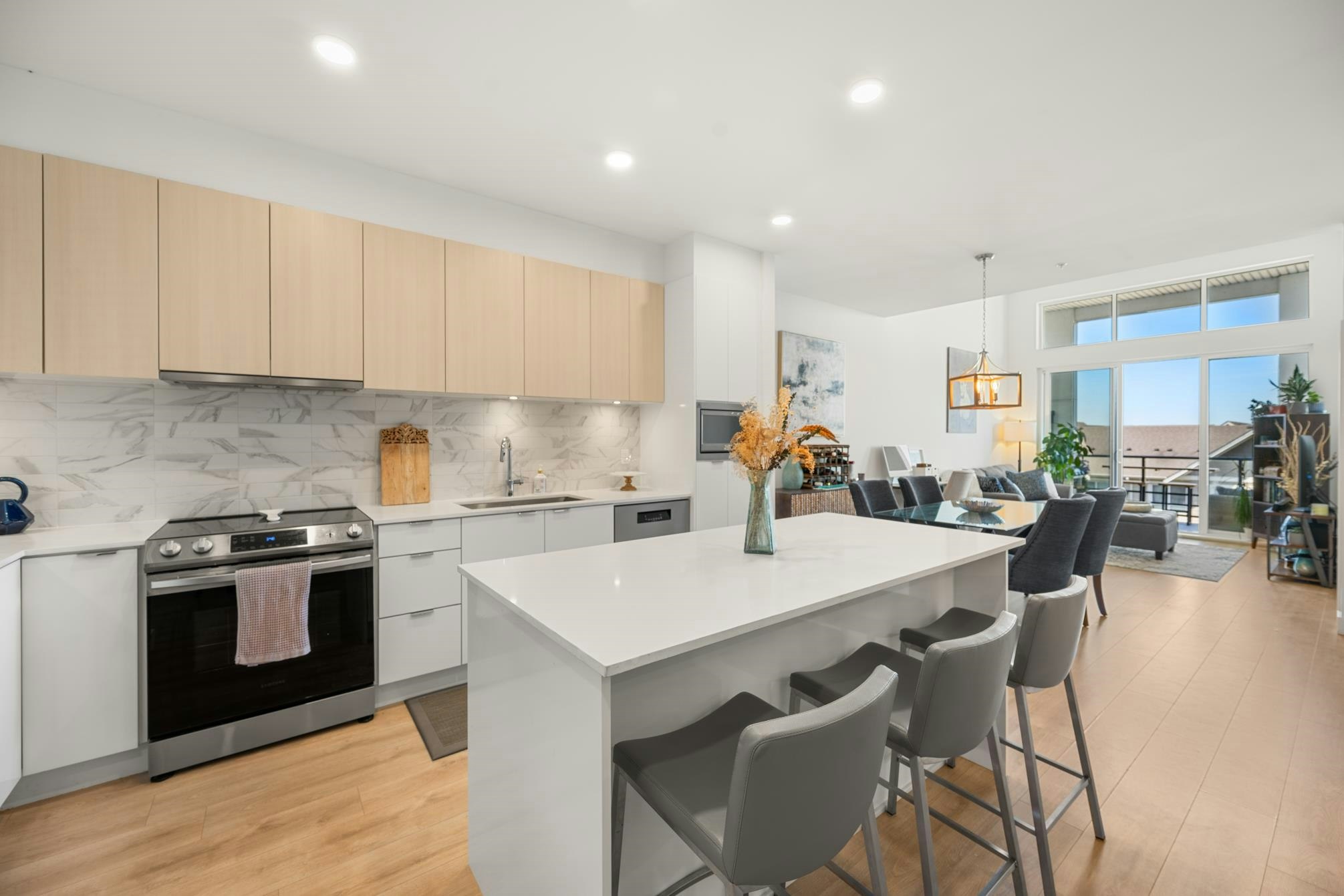 413-1792 Starling Drive - 5