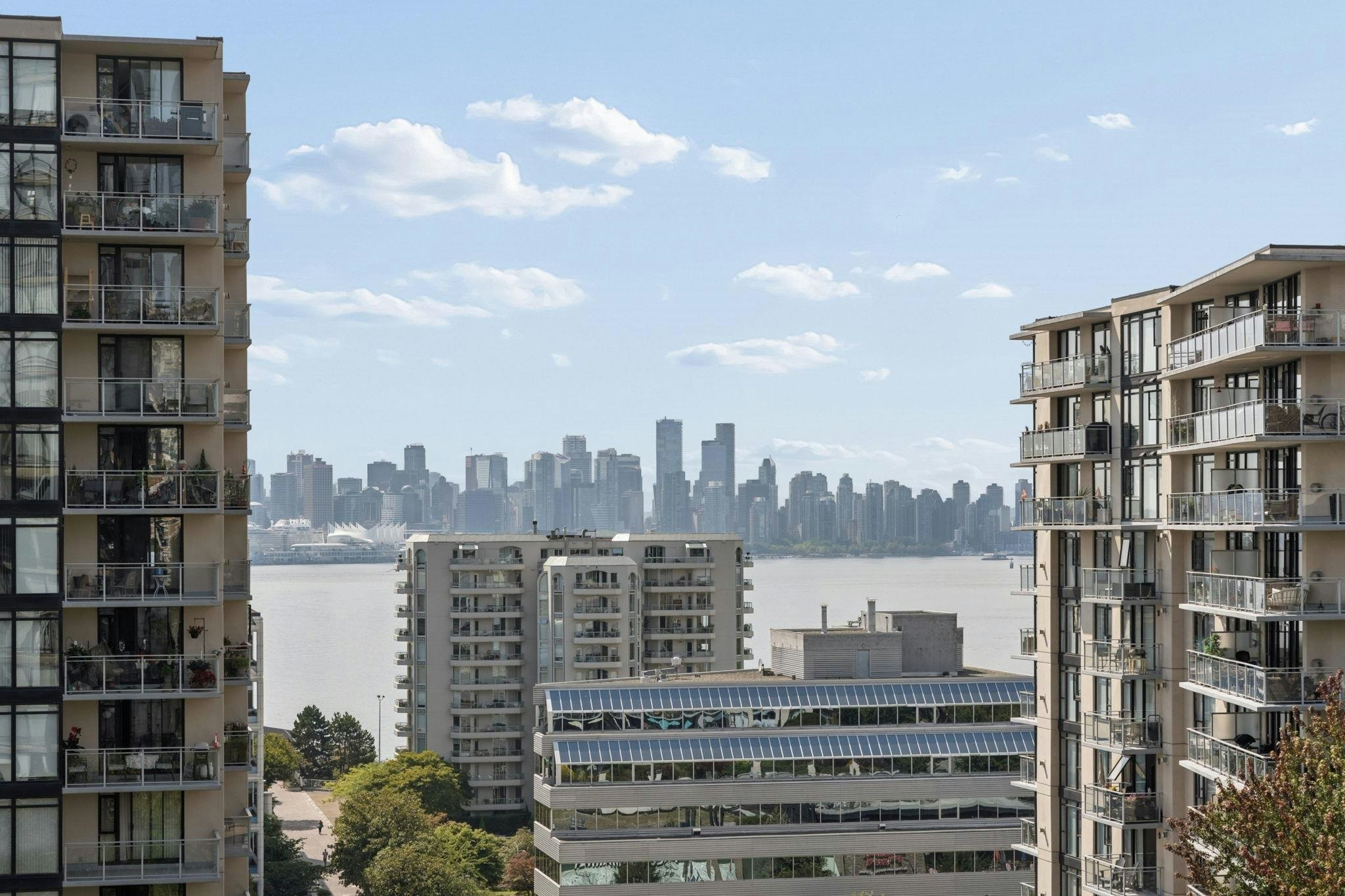 903-151 W 2nd Street, North Vancouver, BC, V7M 3P1 - 3