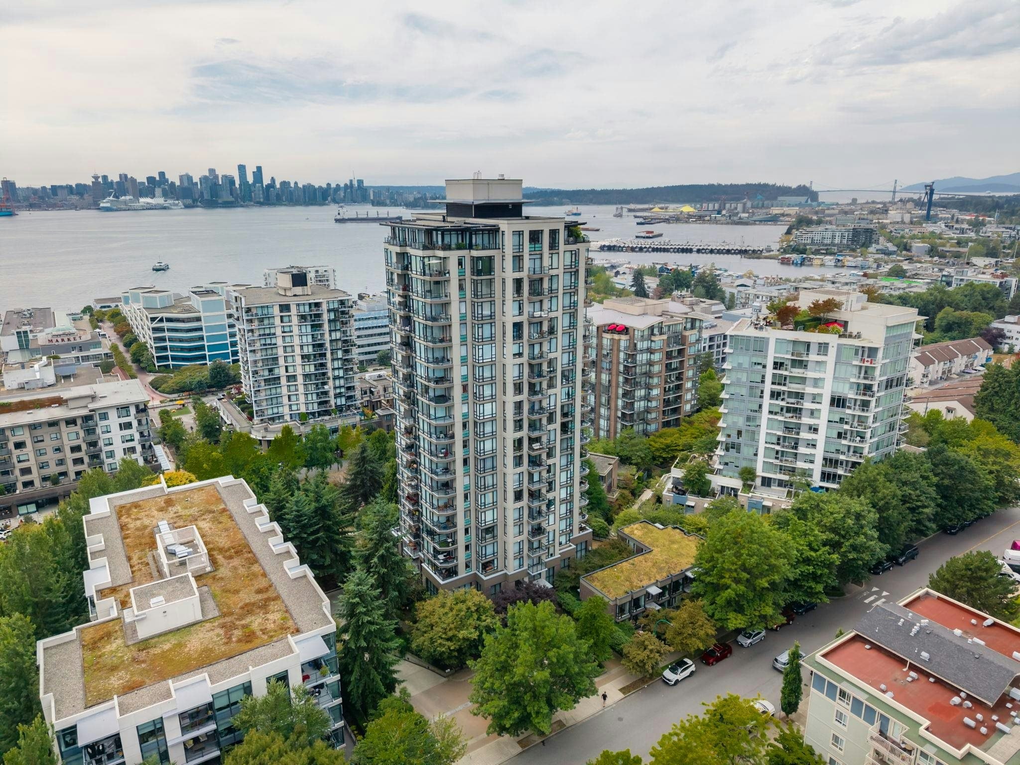 903-151 W 2nd Street, North Vancouver, BC, V7M 3P1