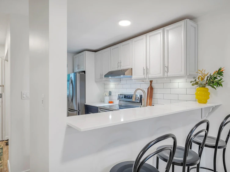 206-1399 Barclay Street, Vancouver, BC, V6E 1H6 - 8