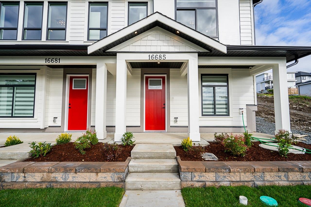 16685 16 Avenue, Surrey, BC, V3S 9X7