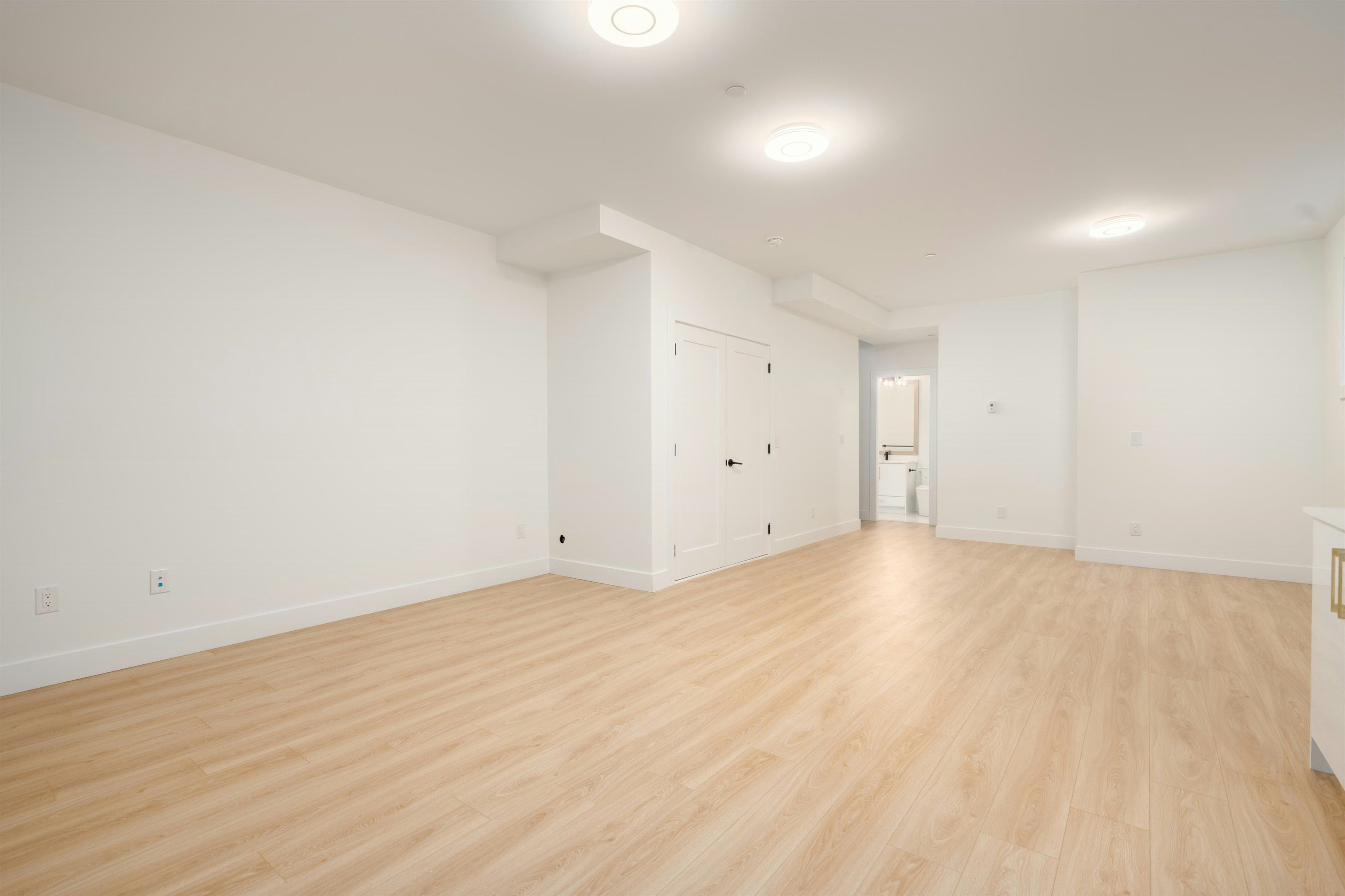 1-122 Eighth Avenue, New Westminster, BC, V3L 1X8 - 21
