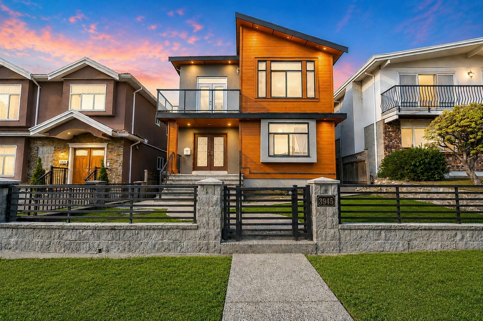 3945 Parker Street, Burnaby, BC, V5C 3B7