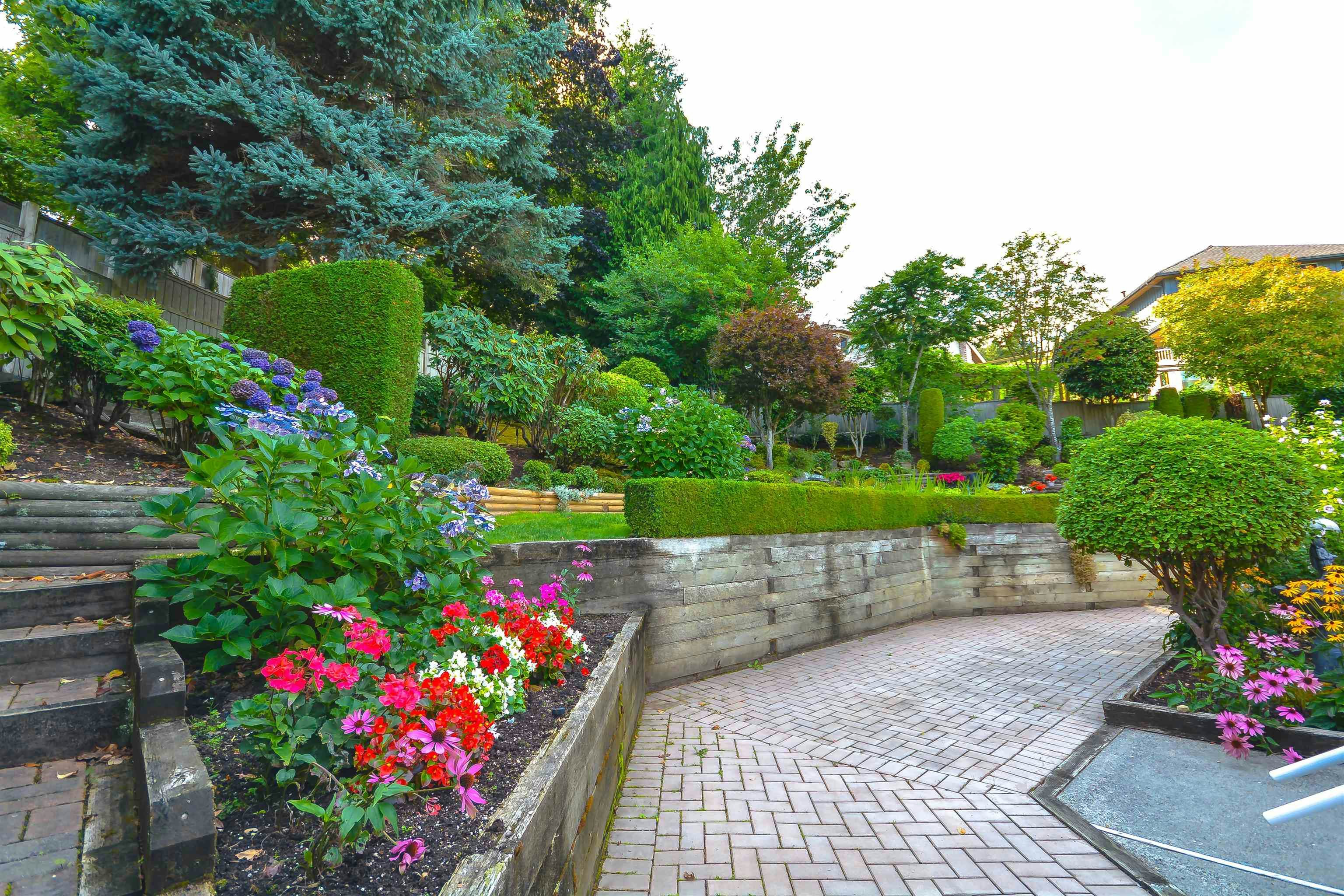 4704 Stahaken Place, Delta, BC, V4M 4B3 - 4