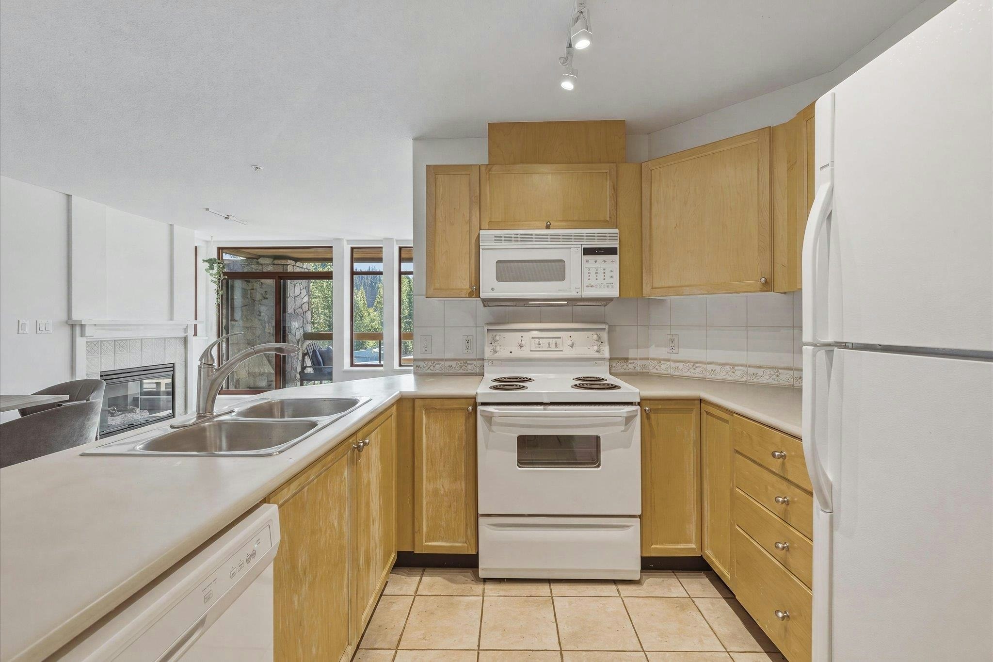 201-8080 Nicklaus North Boulevard, Whistler, BC, V8E 1J7 - 6