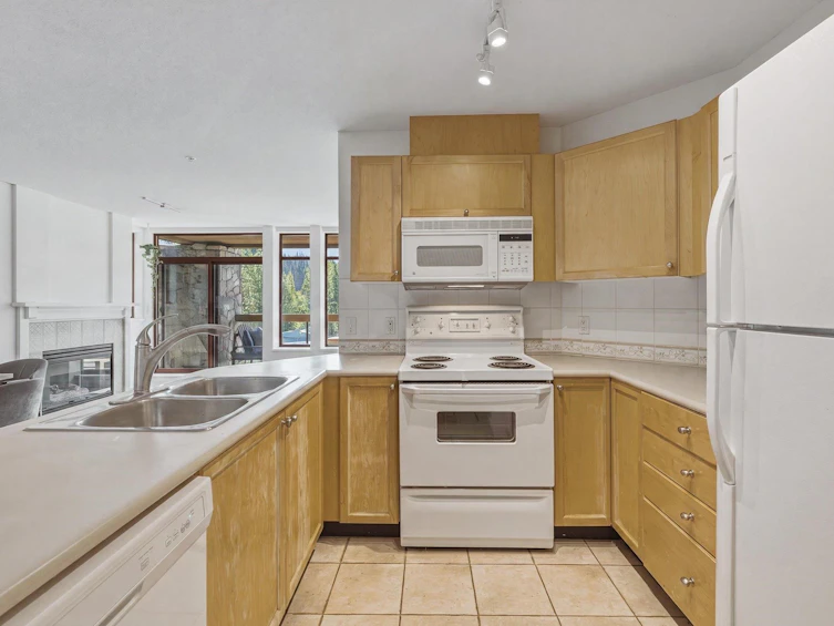 201-8080 Nicklaus North Boulevard, Whistler, BC, V8E 1J7 - 6