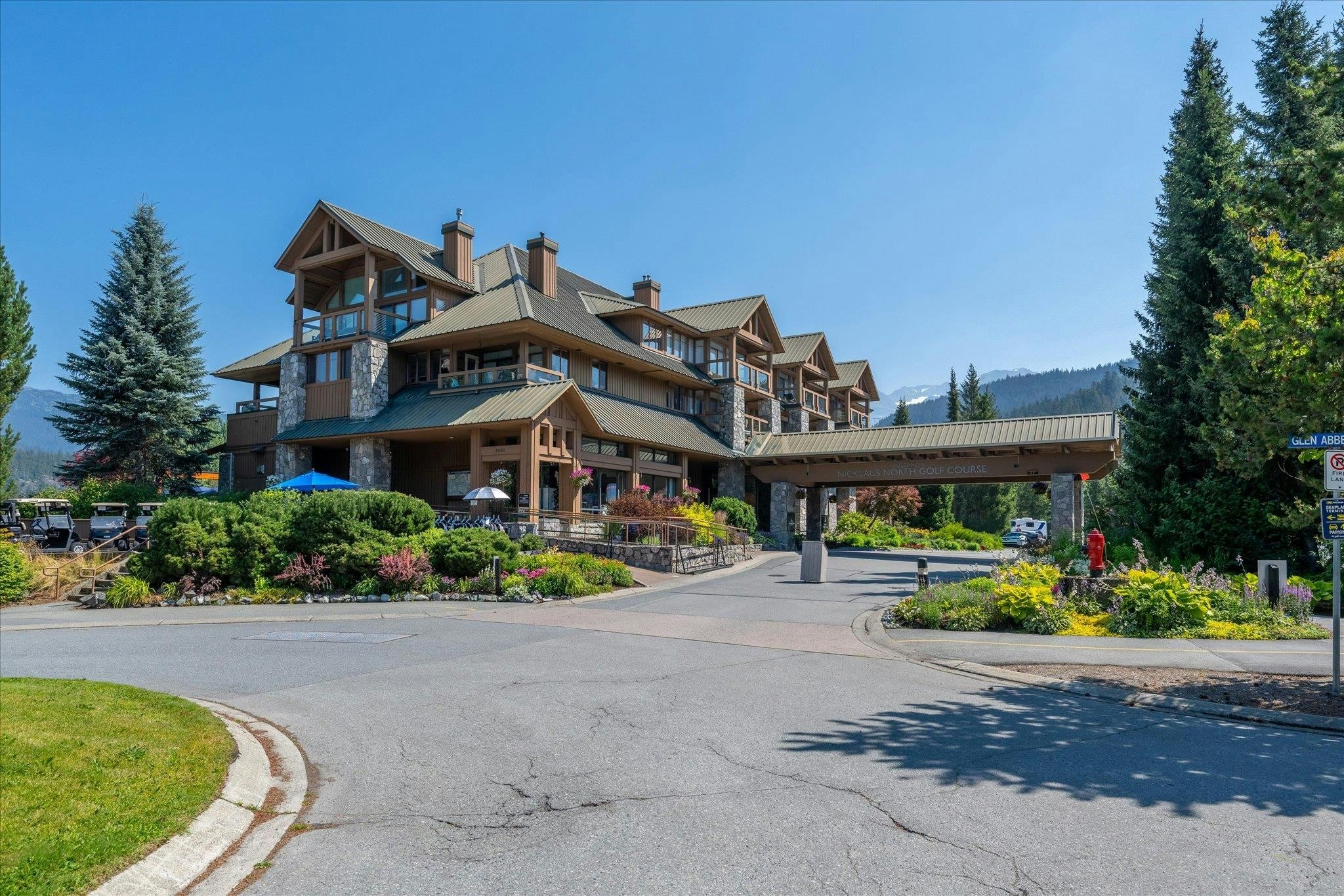 201-8080 Nicklaus North Boulevard, Whistler, BC, V8E 1J7 - 2