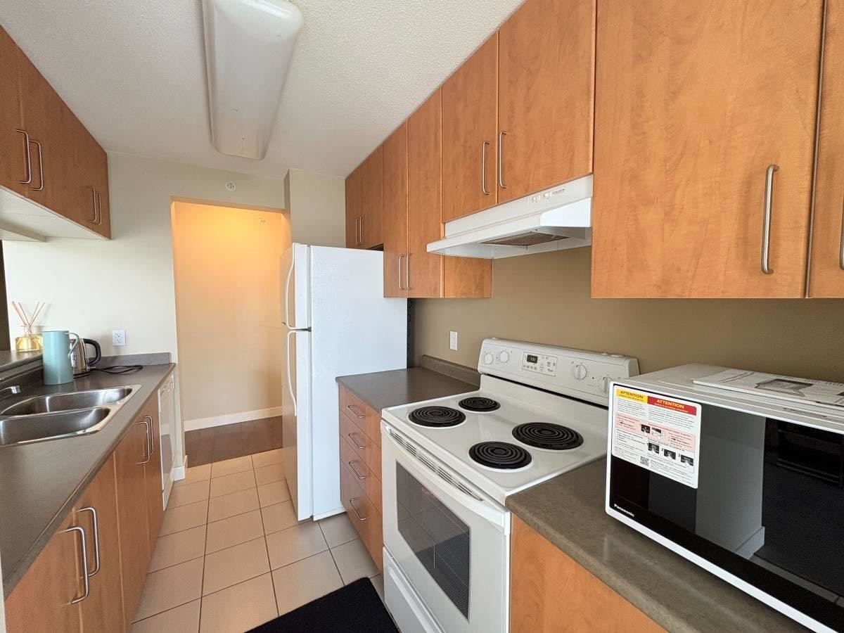 1905-5380 Oben Street, Vancouver, BC, V5R 6H7 - 5