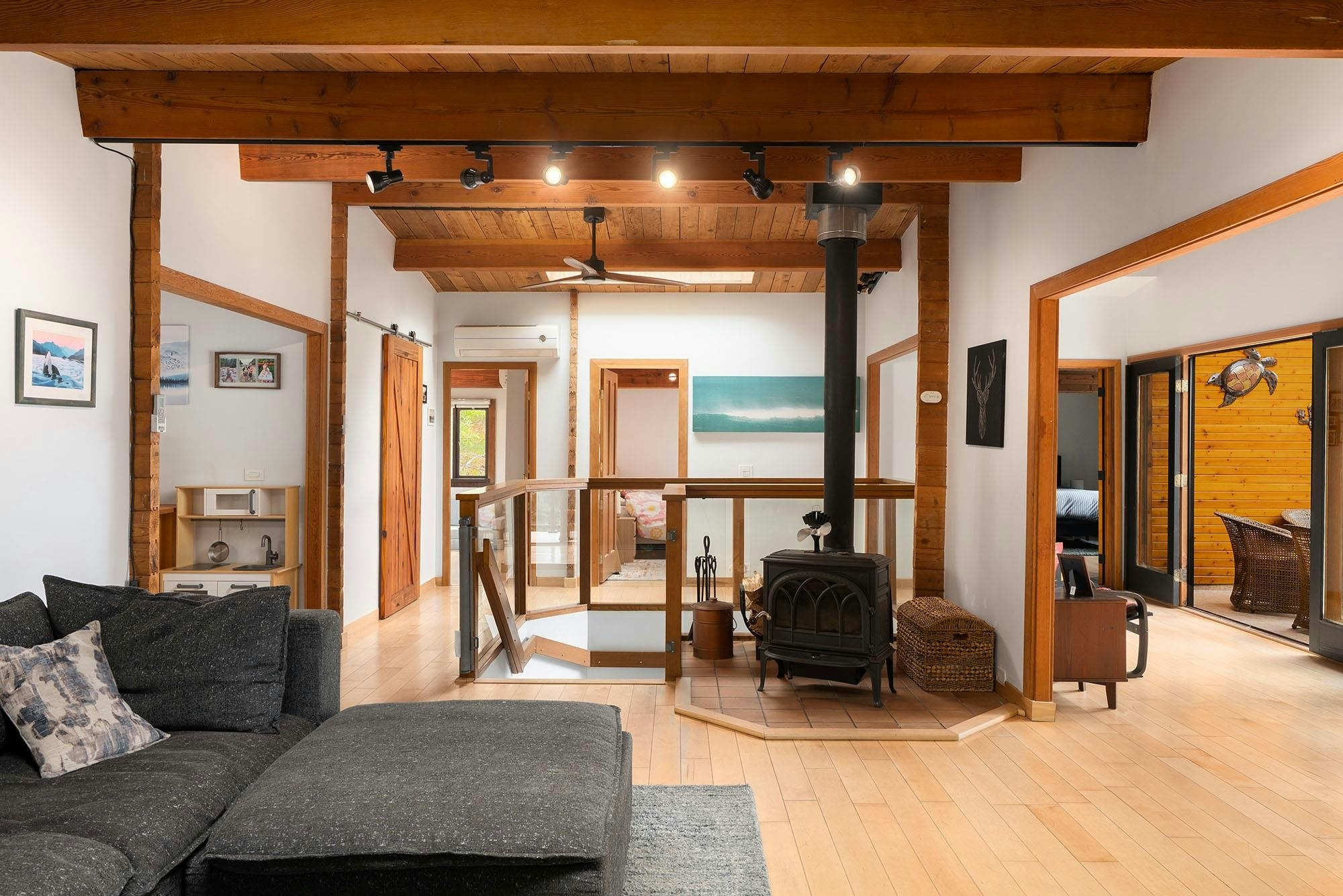 1222 Miller Road, Bowen Island, BC, V0N 1G1 - 5
