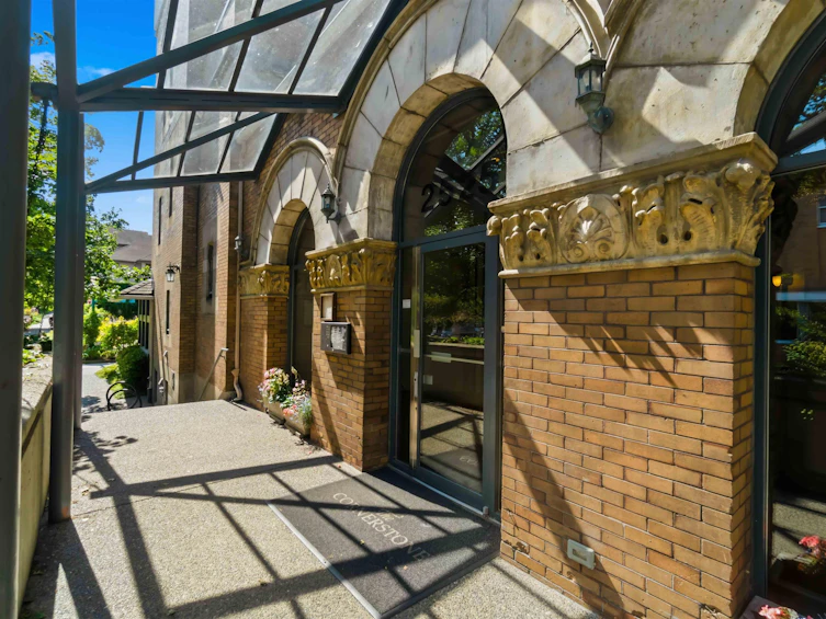 601-2525 Quebec Street, Vancouver, BC, V5T 4R5 - 3