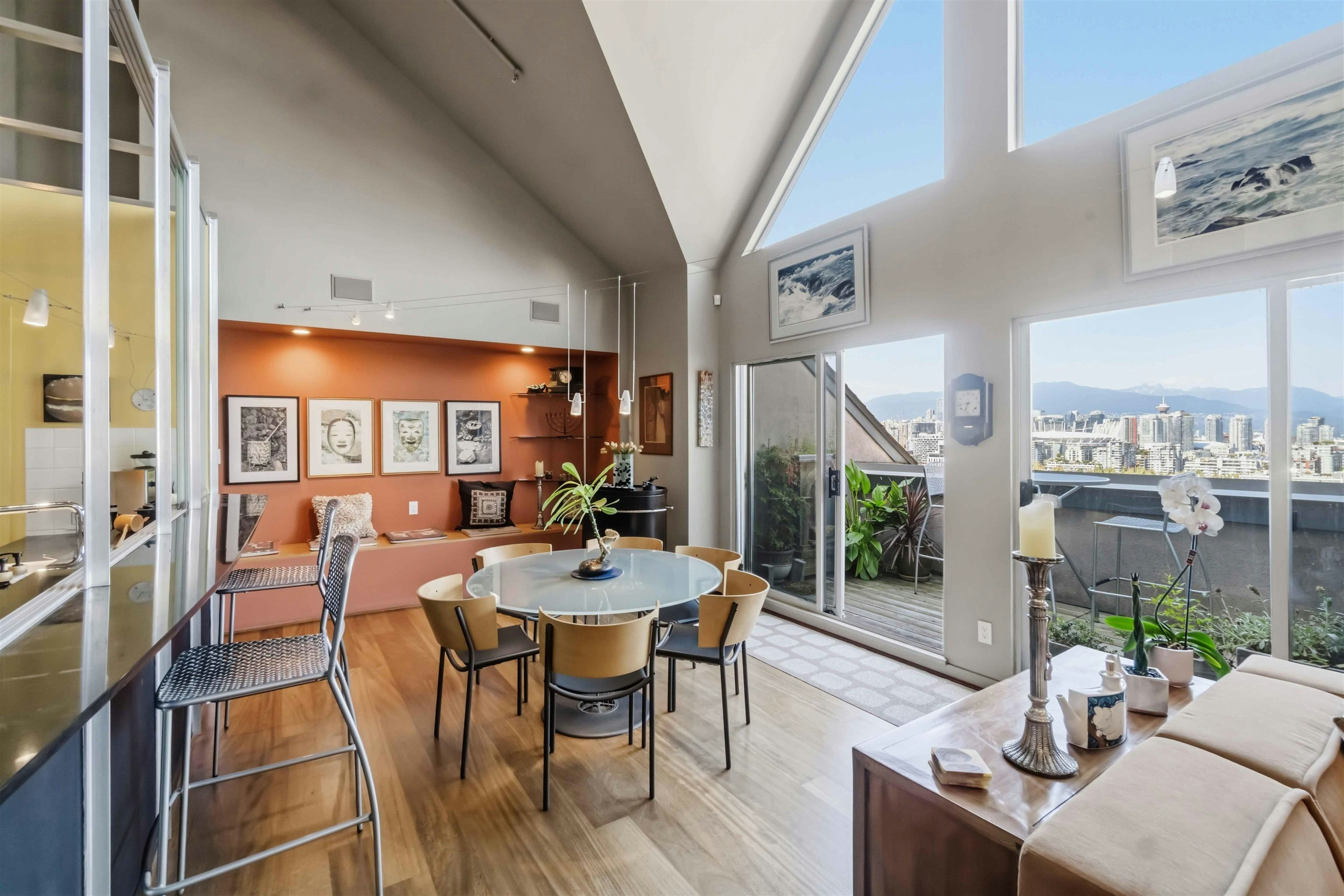 601-2525 Quebec Street, Vancouver, BC, V5T 4R5 - 8
