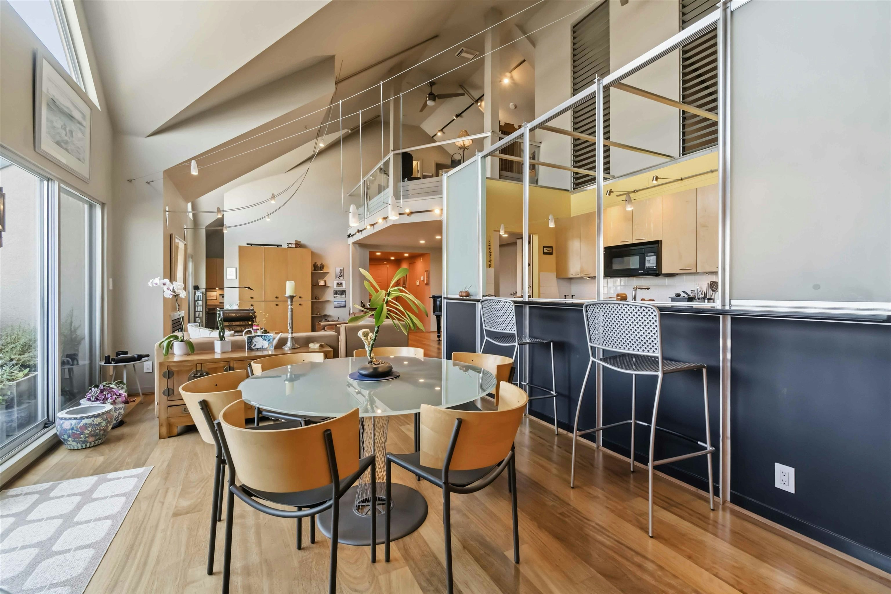 601-2525 Quebec Street, Vancouver, BC, V5T 4R5 - 16
