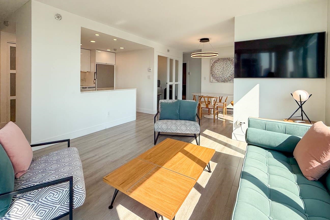 1101-1067 Marinaside Crescent, Vancouver, BC, V6Z 3A4 - 12
