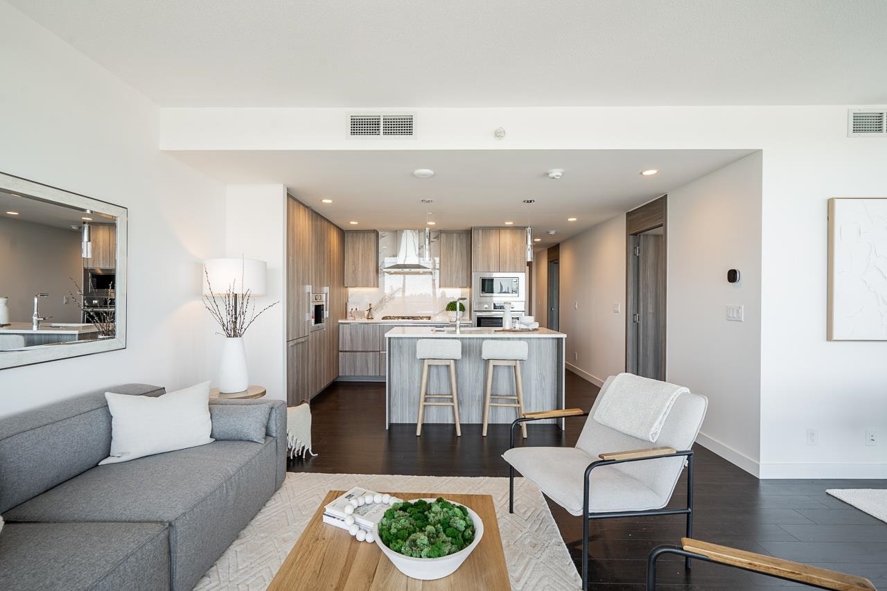 3907-4890 Lougheed Highway - 4