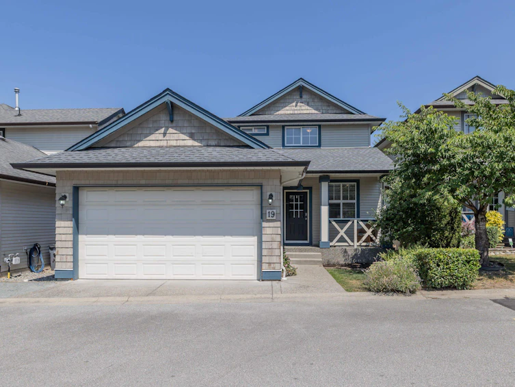 19-18868 69 Avenue, Surrey, BC, V4N 5K7
