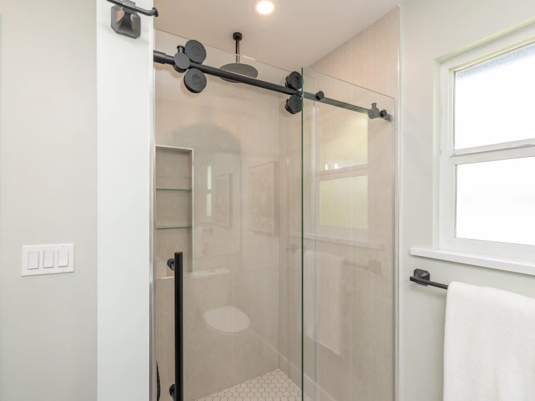 19-18868 69 Avenue, Surrey, BC, V4N 5K7 - 18