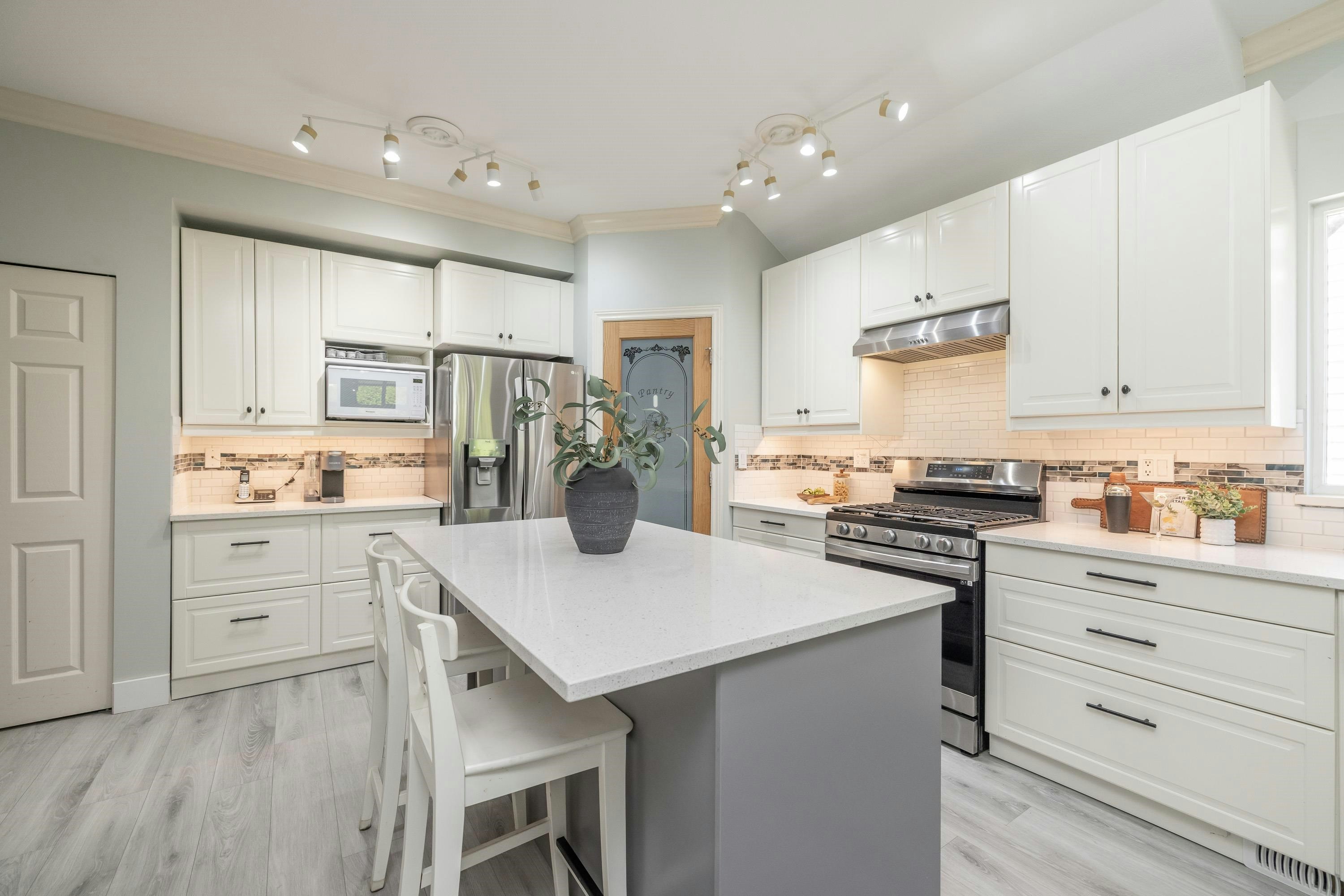 19-18868 69 Avenue, Surrey, BC, V4N 5K7 - 9